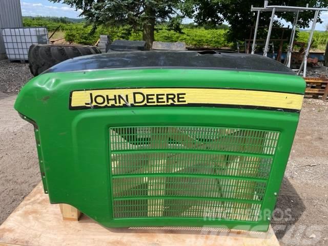 John Deere 1270E engine hoods Chassis and suspension