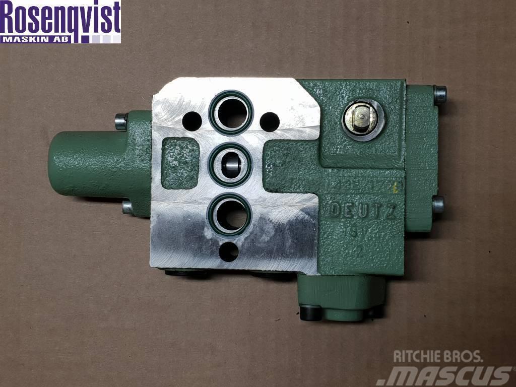 Deutz-Fahr Spool valve 04358546, 0435 8546, 4358546 Hydraulics