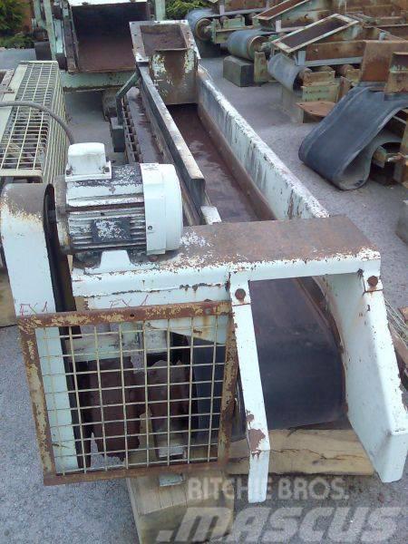  Inconnue Extracteur à bande 400x2800 mm Conveyors