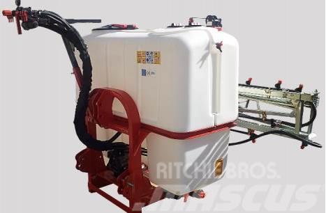  Fotopoulos 1100L Trailed sprayers