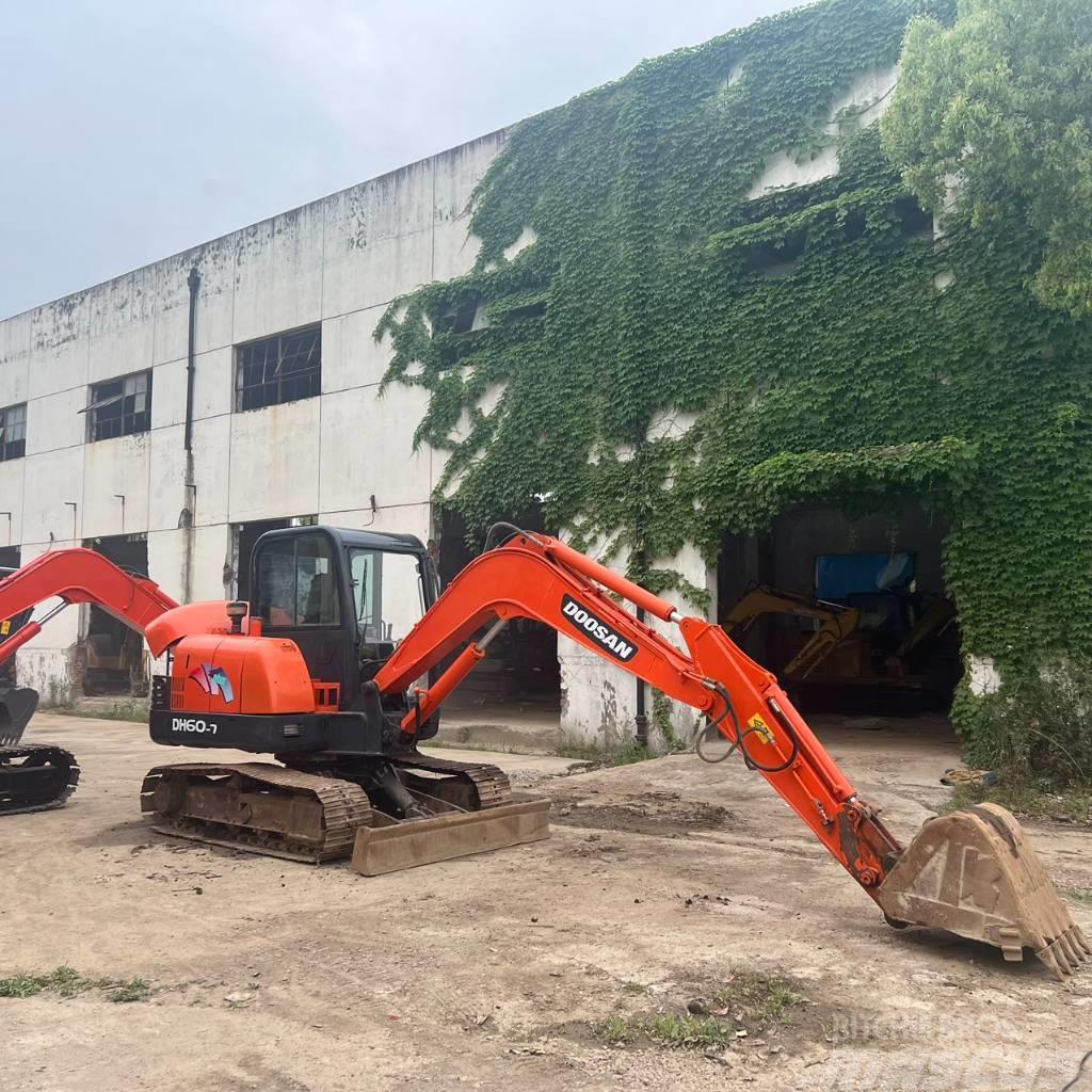 Doosan 60 Crawler excavators