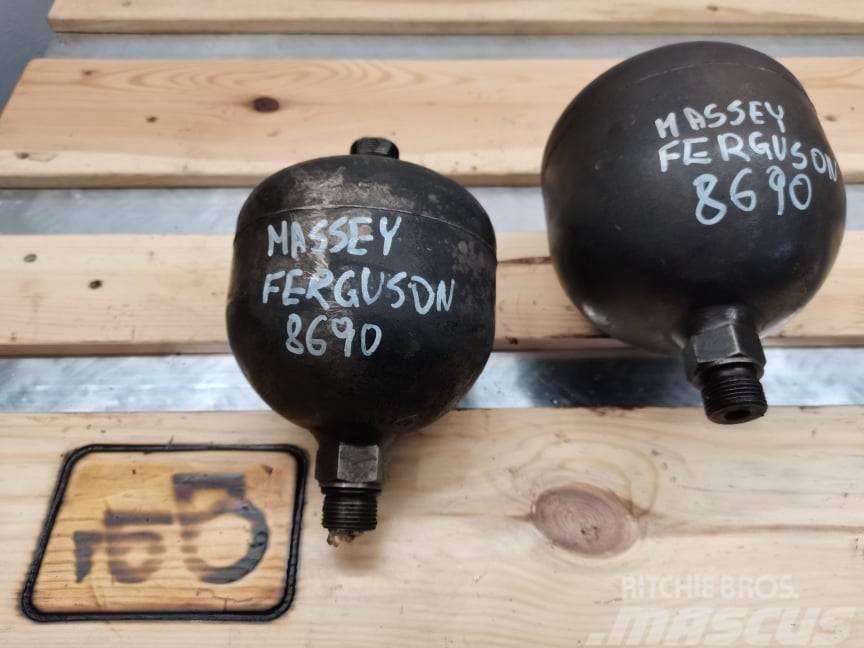 Massey Ferguson 8690 {hydraulic accumulator axle Hydraulics