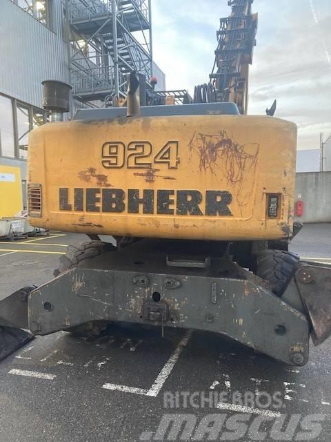 Liebherr 924C-LI Wheeled excavators
