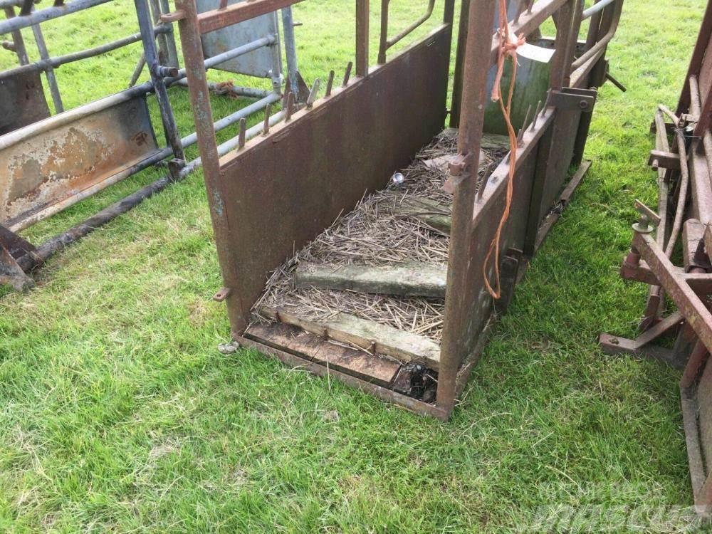  Cattle Crush £250 plus vat £300 Other agricultural machines