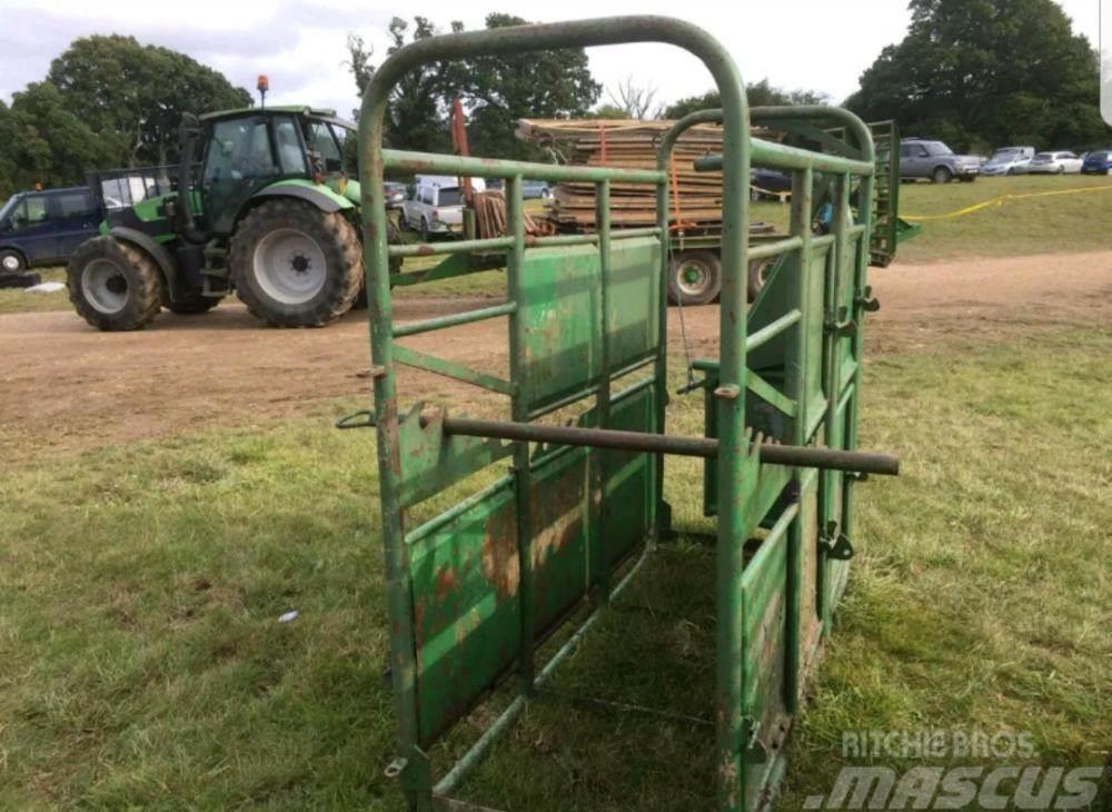  Cattle Crush £480 plus vat £576 Other agricultural machines