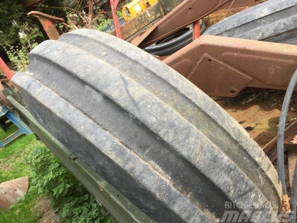 Massey Ferguson Tractor Front Wheels 10 - 16 £250 Tyres, wheels and rims