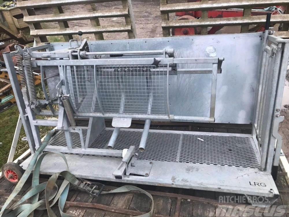  Sheep turn over crate professional Other livestock machinery and accessories