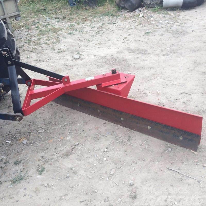  Tractor levelling scraper £295 Other components