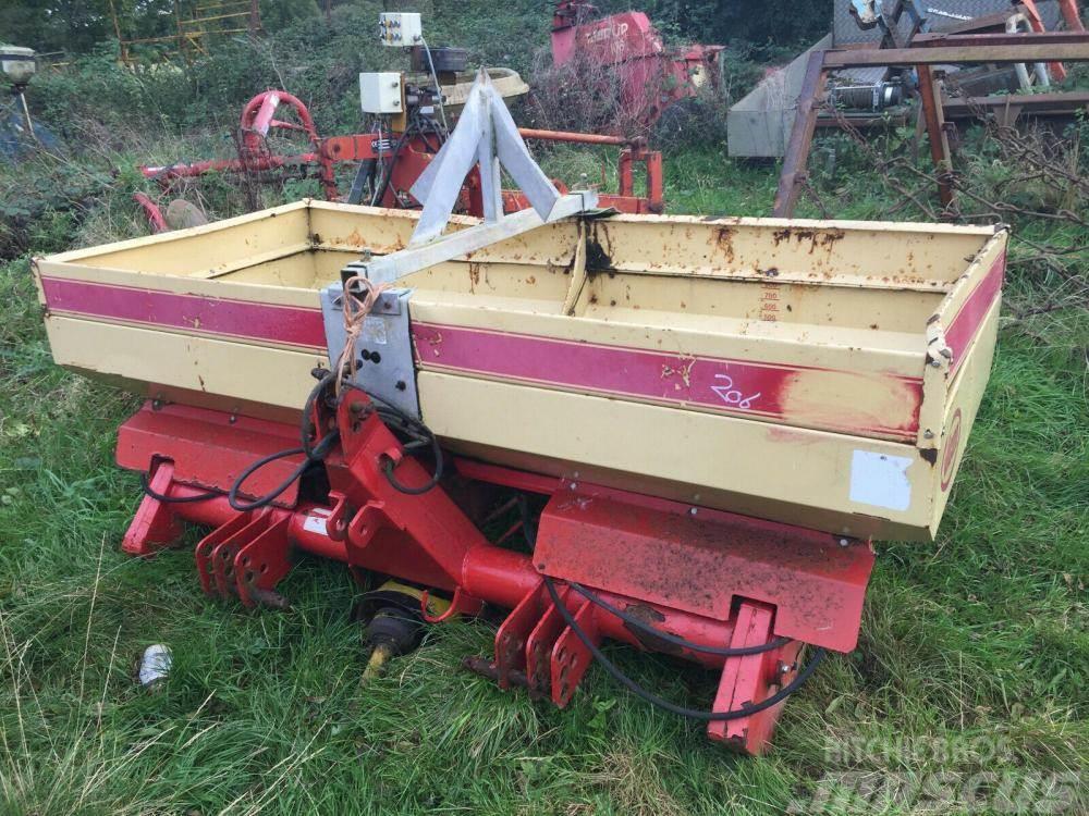 Vicon varispreader twin disc £480 Tractors