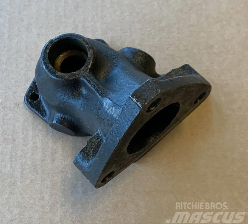 Fiat Thermostat housing 4608556 Engines