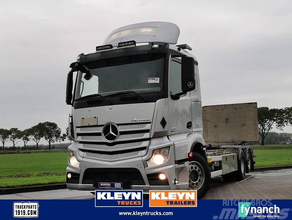 Mercedes-Benz ACTROS 2551 6x2 lift wb 490 cm Chassis Cab trucks
