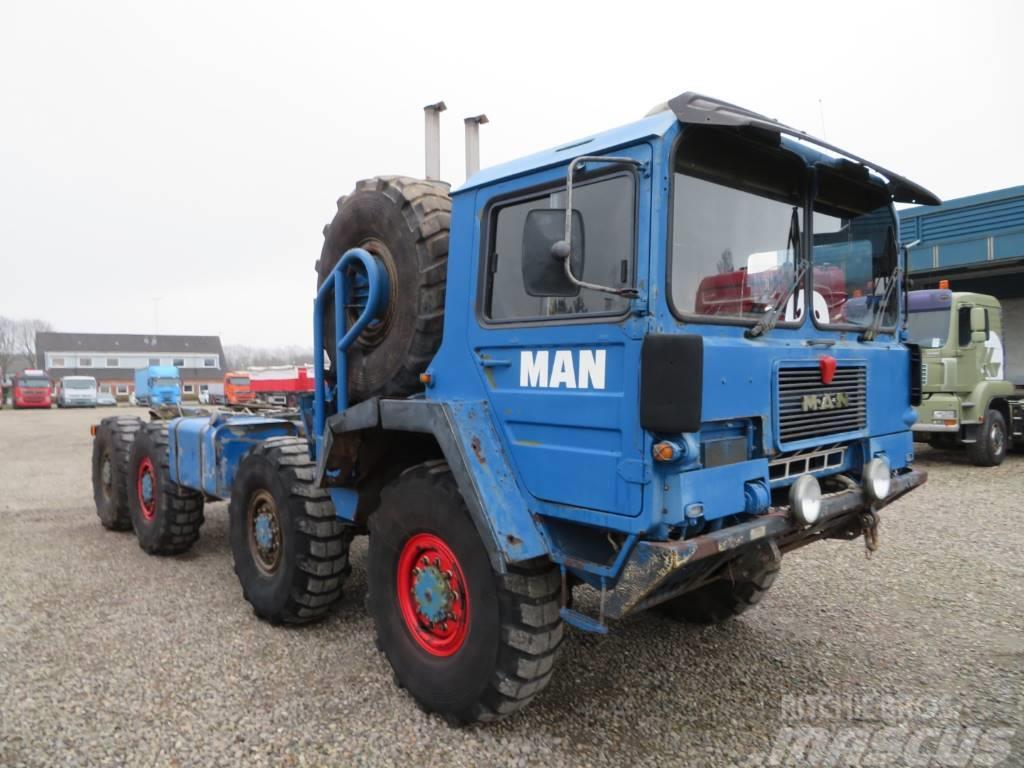 MAN M1014 V10 8x8 Other trucks