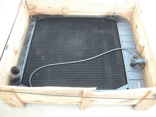 CAT radiator 140 G Graders
