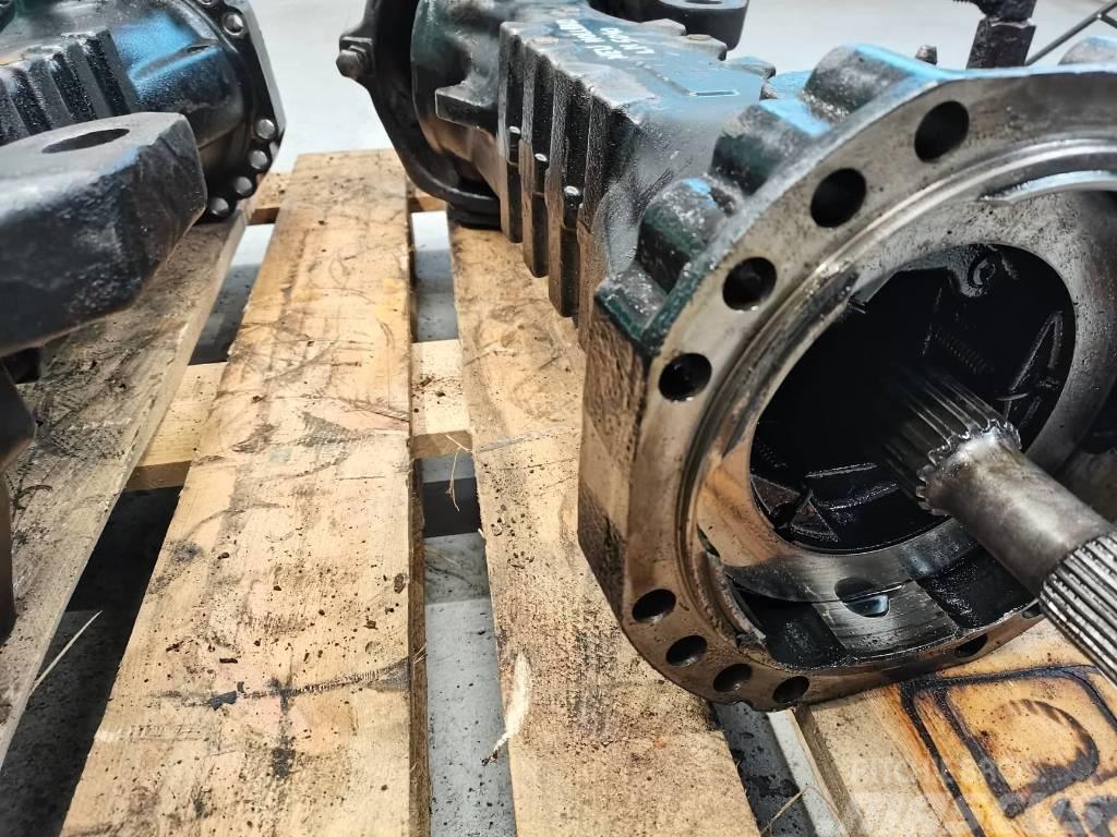 New Holland LM 5040 {axle case Spicer} Axles