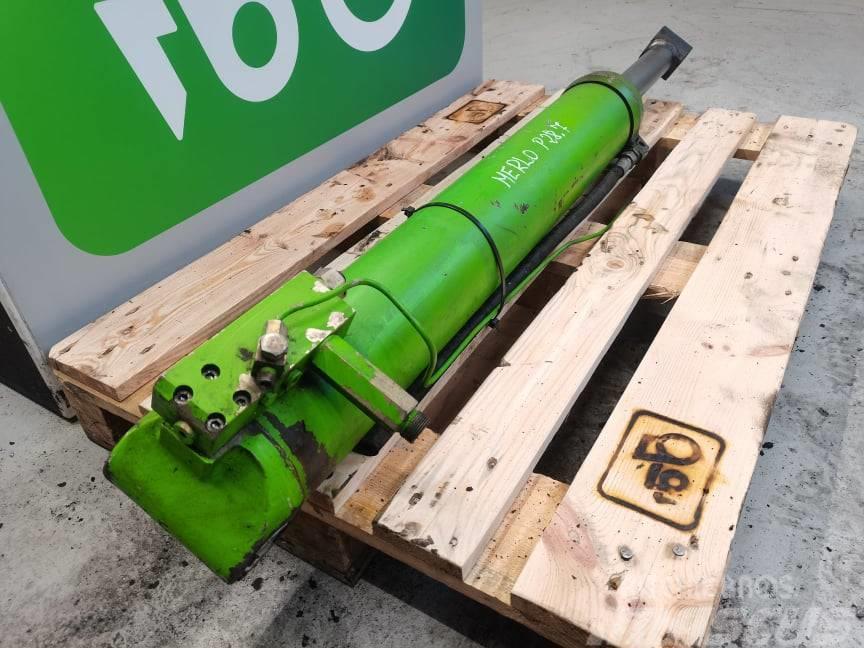 Merlo P 28.7 main  actuator Booms and arms