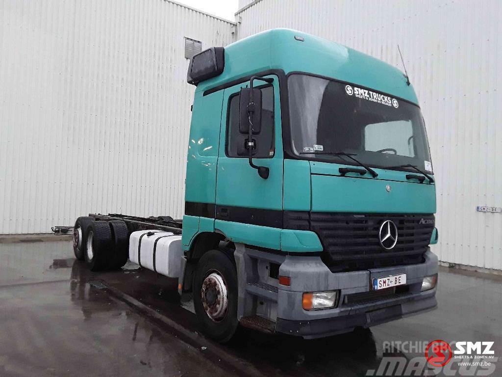 Mercedes-Benz Actros 2535 Chassis Cab trucks