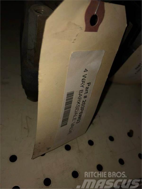 Atlas Copco 4 Way Barksdale Valve 203P6W03 - 57598393 Other components