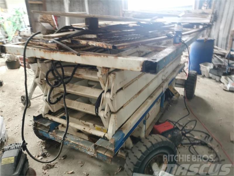  - - -  Sakselift 10 m Other lifts and platforms