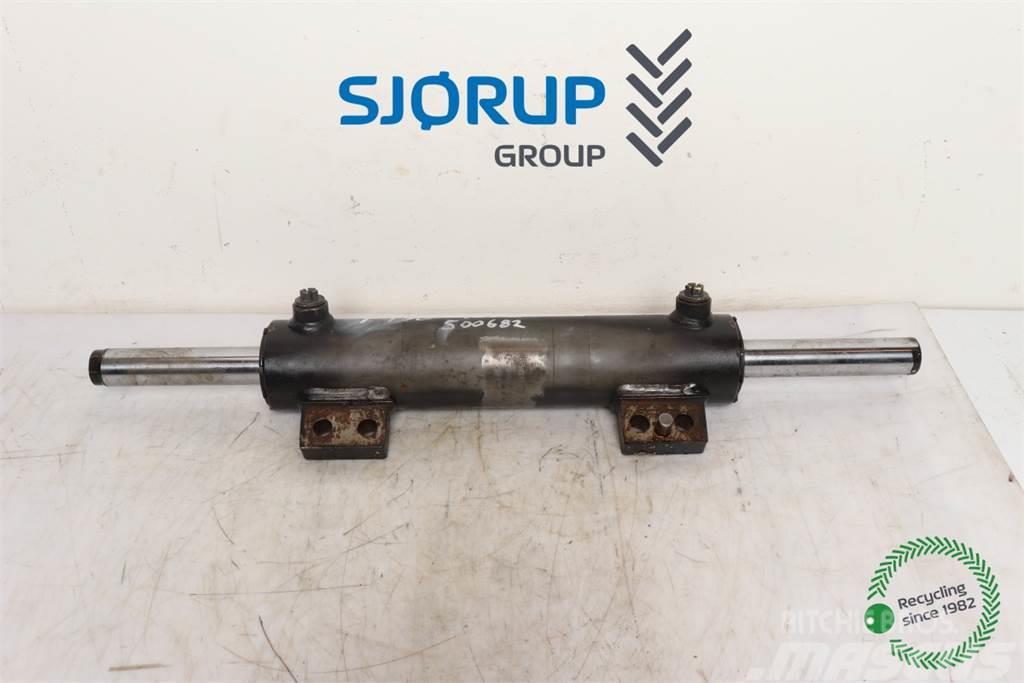 Valtra T130 Front axle steering cylinder Transmission
