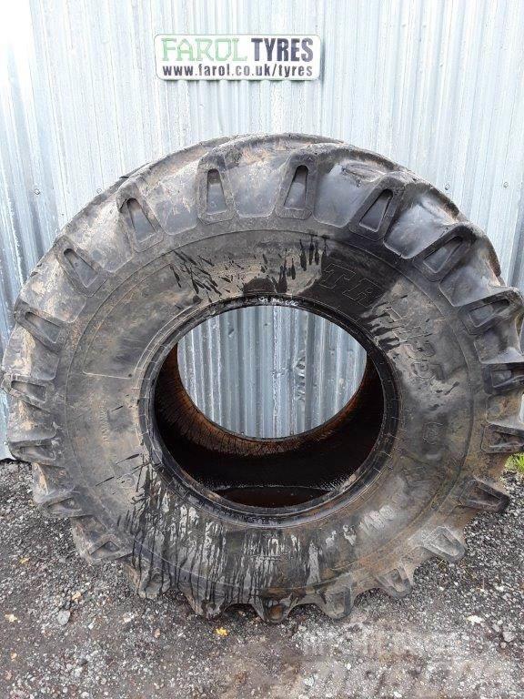 Bomag Tr135 Tyres, wheels and rims