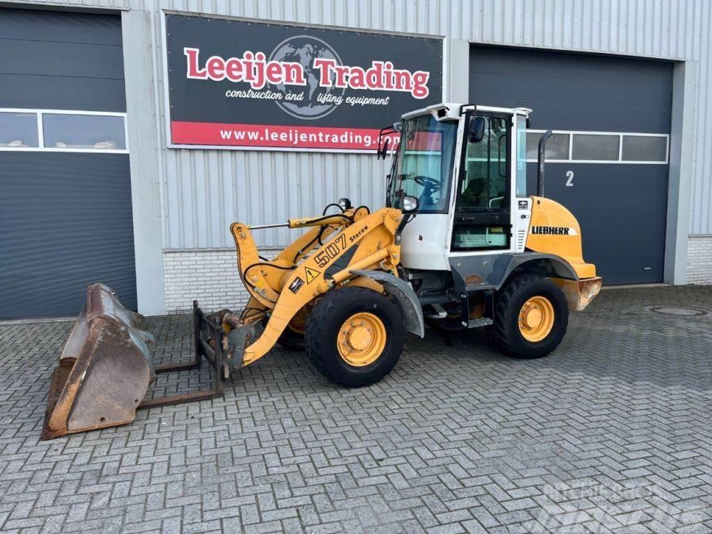 Liebherr L507 stereo, bucket and forks !! Wheel loaders