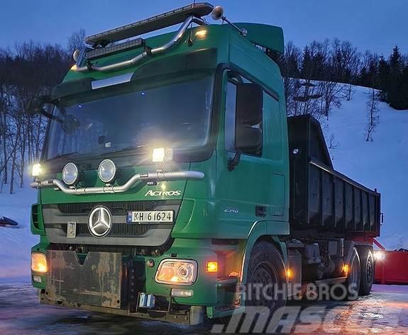 Mercedes-Benz 2548 Cable lift demountable trucks
