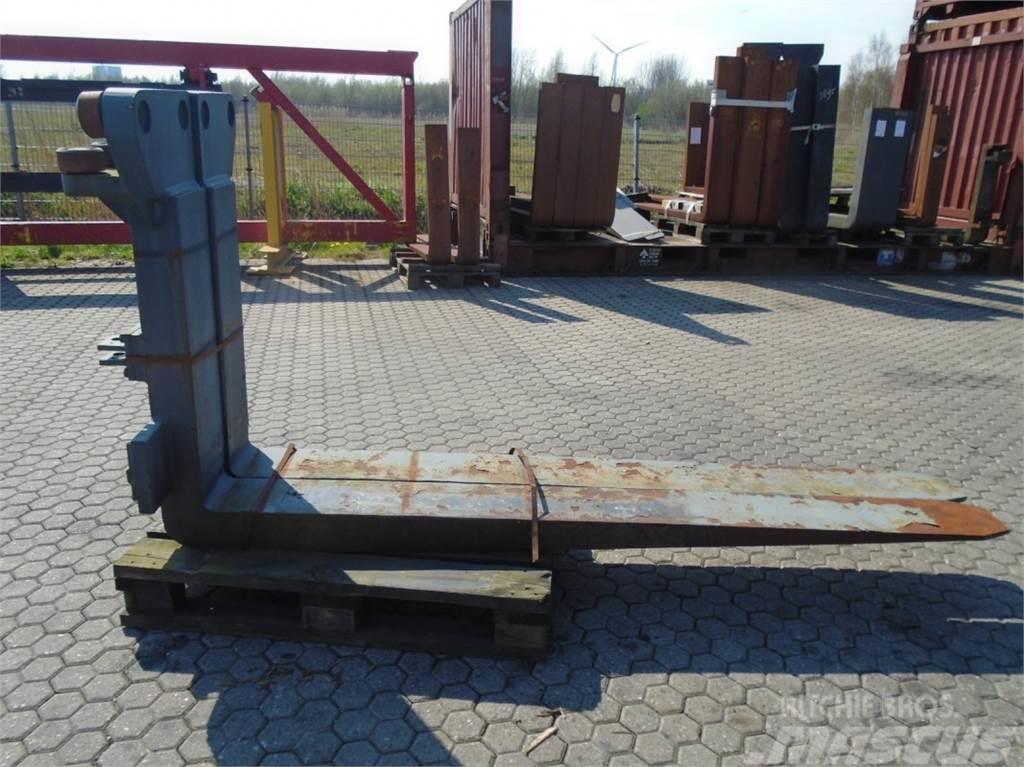  FORK Fitted with Rolls, Kissing 28.000kg@1200mm // Forks
