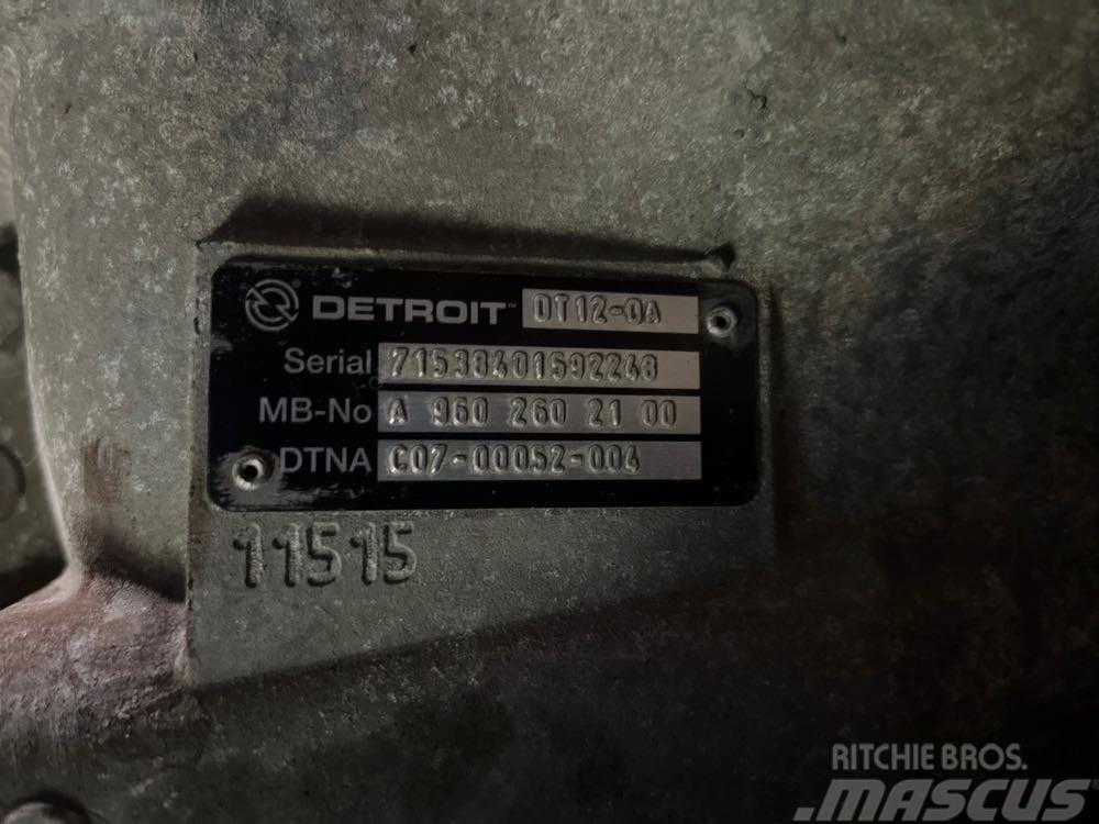 Detroit Diesel DT12OA Transmission