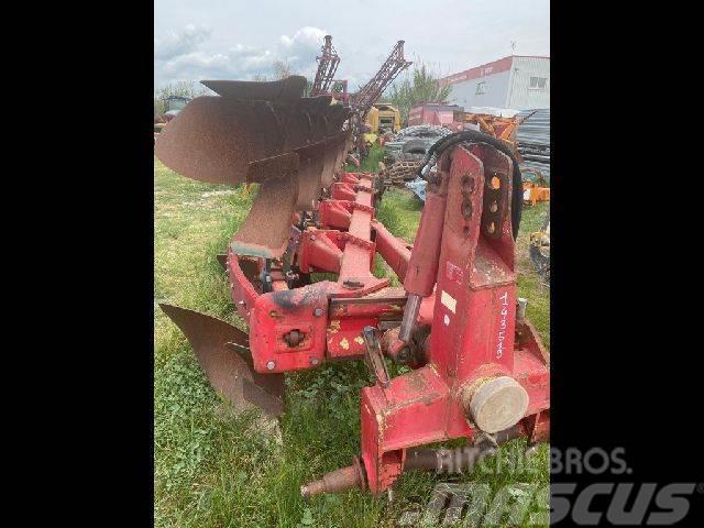 Vogel & Noot 5 CORPS Conventional ploughs