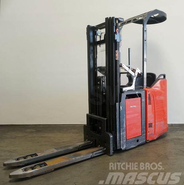 Linde D 12 SP 133 Self propelled stackers