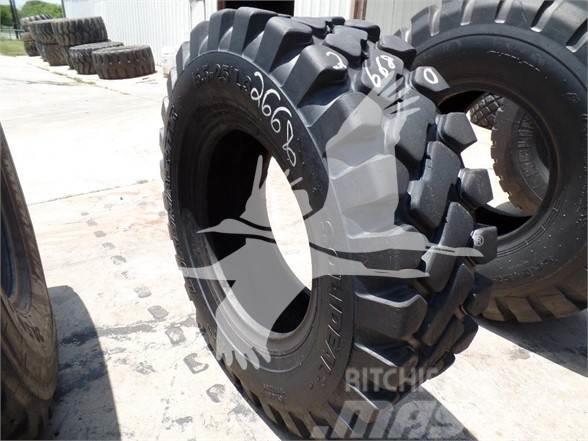 Solideal 15.5X25 Tyres, wheels and rims