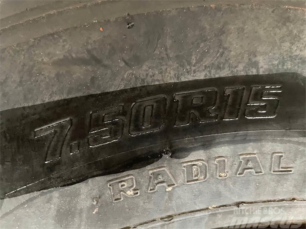  7.50XR15 Bridgestone dæk på fælg - 8 stk Tyres, wheels and rims