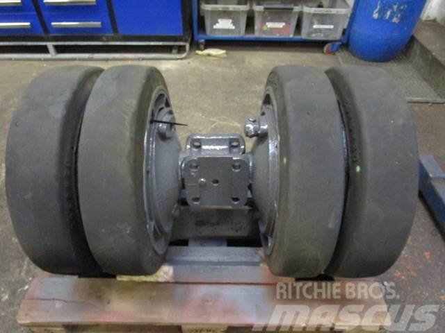 Mafi hjul - Fastgummihjul 26x6x20 Tyres, wheels and rims