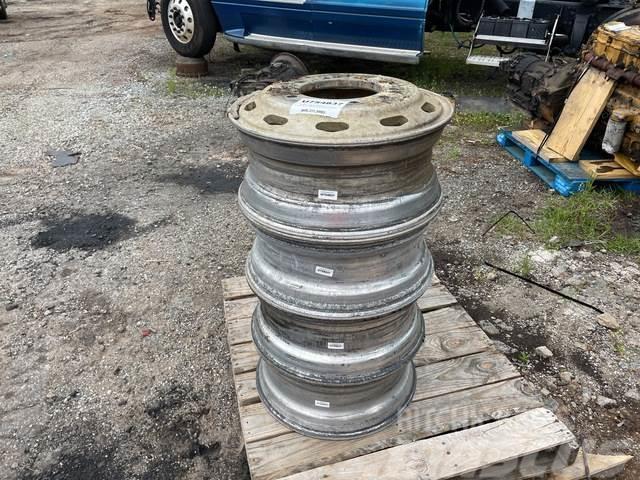  Quantity of (4) 22.5 Wheels Tyres, wheels and rims