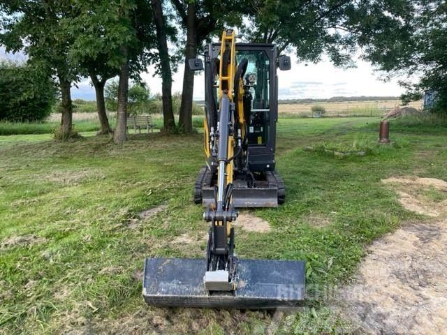 New Holland E20D MED KABINE Mini excavators < 7t (Mini diggers)