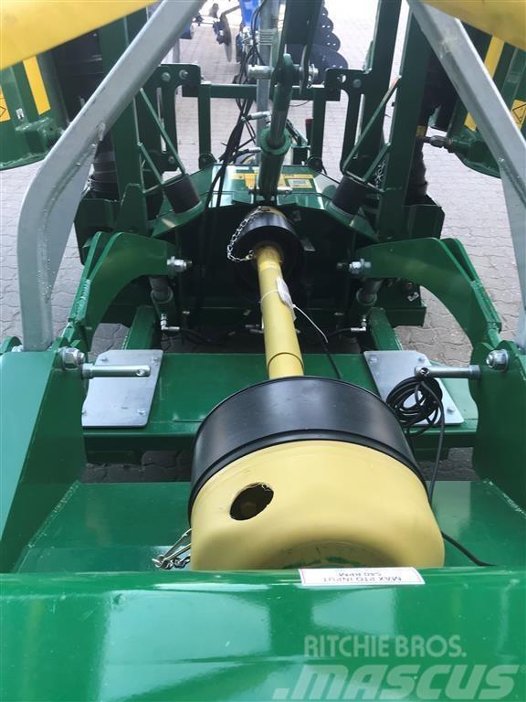 Major TDR20000 Mounted and trailed mowers