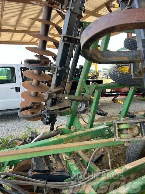 John Deere 726 Other tillage machines and accessories