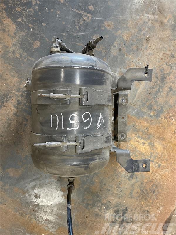 Scania  Compressed air tank 1448883 / 2773712 Chassis and suspension
