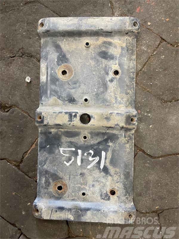 Scania  MUDGUARD BRACKET 2208717 / 1378188 Chassis and suspension