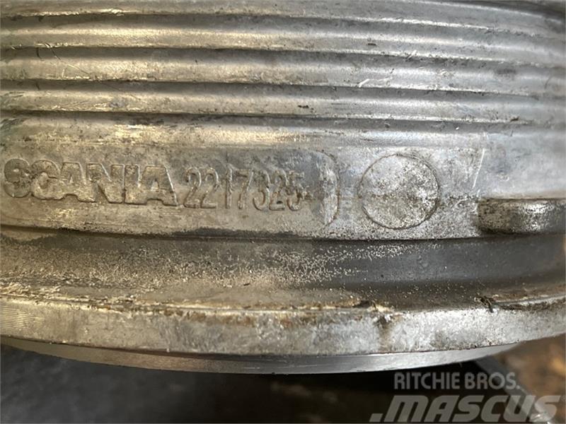 Scania SCANIA ADAPTER 2217325 Engines