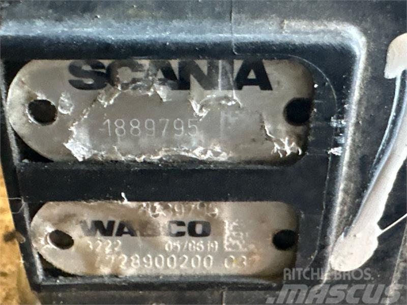 Scania  VALVE 1889795 Radiators