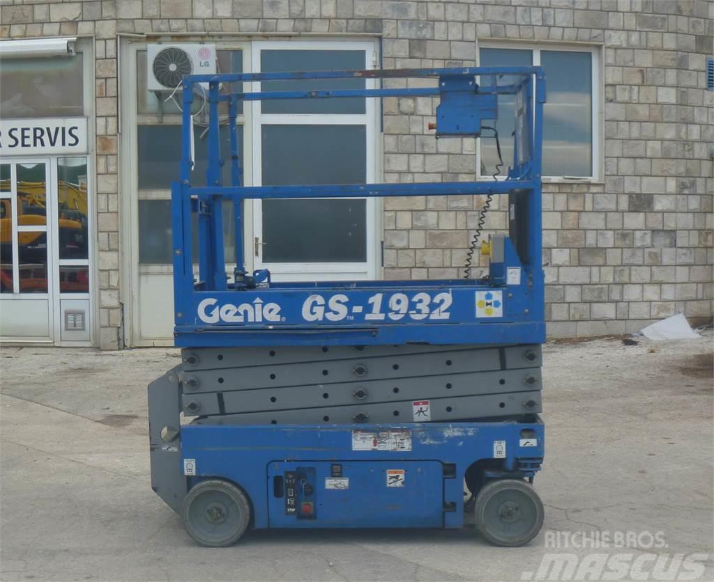 Genie GS 1932 Articulated boom lifts