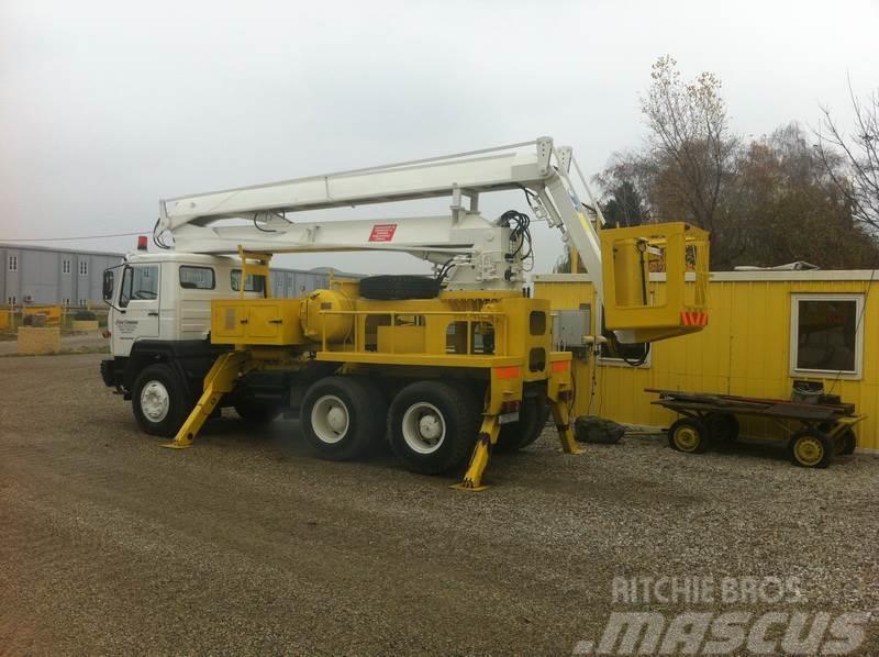 TAM 260T 32 Articulated boom lifts