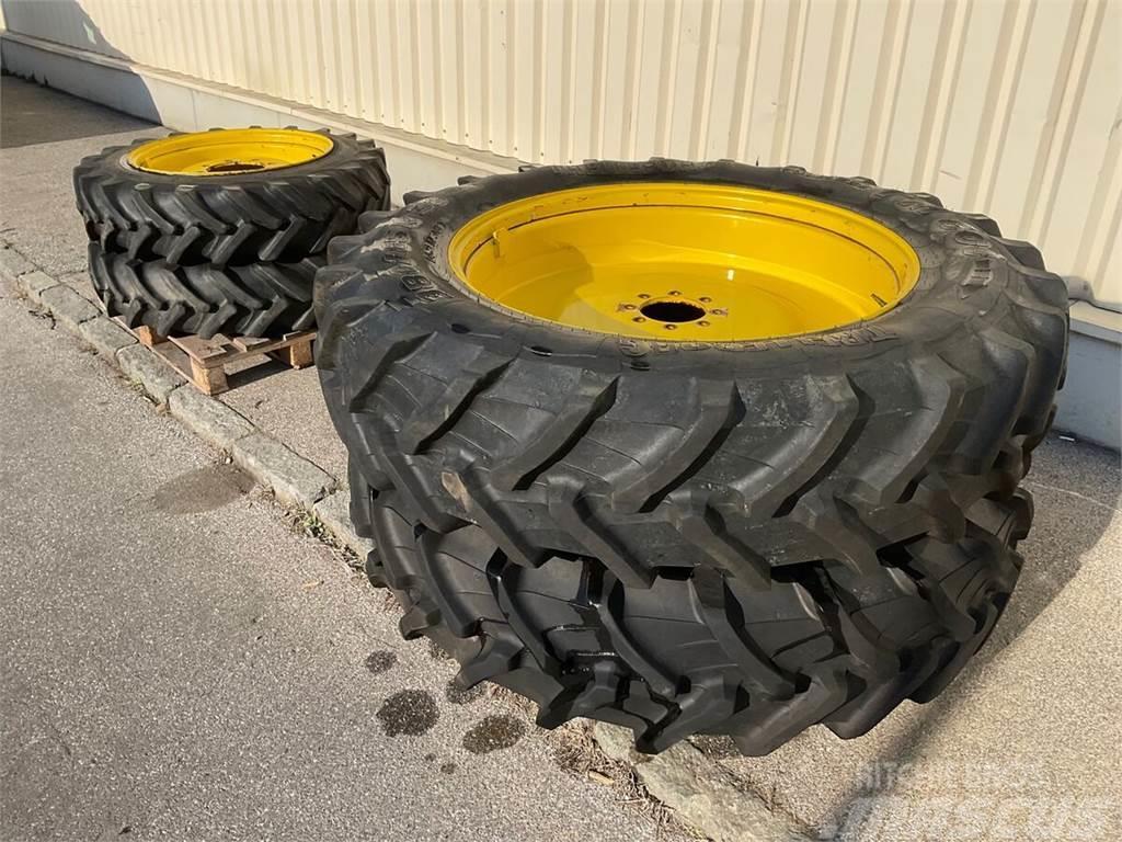  11.2R28 - 380/85R38 Tyres, wheels and rims
