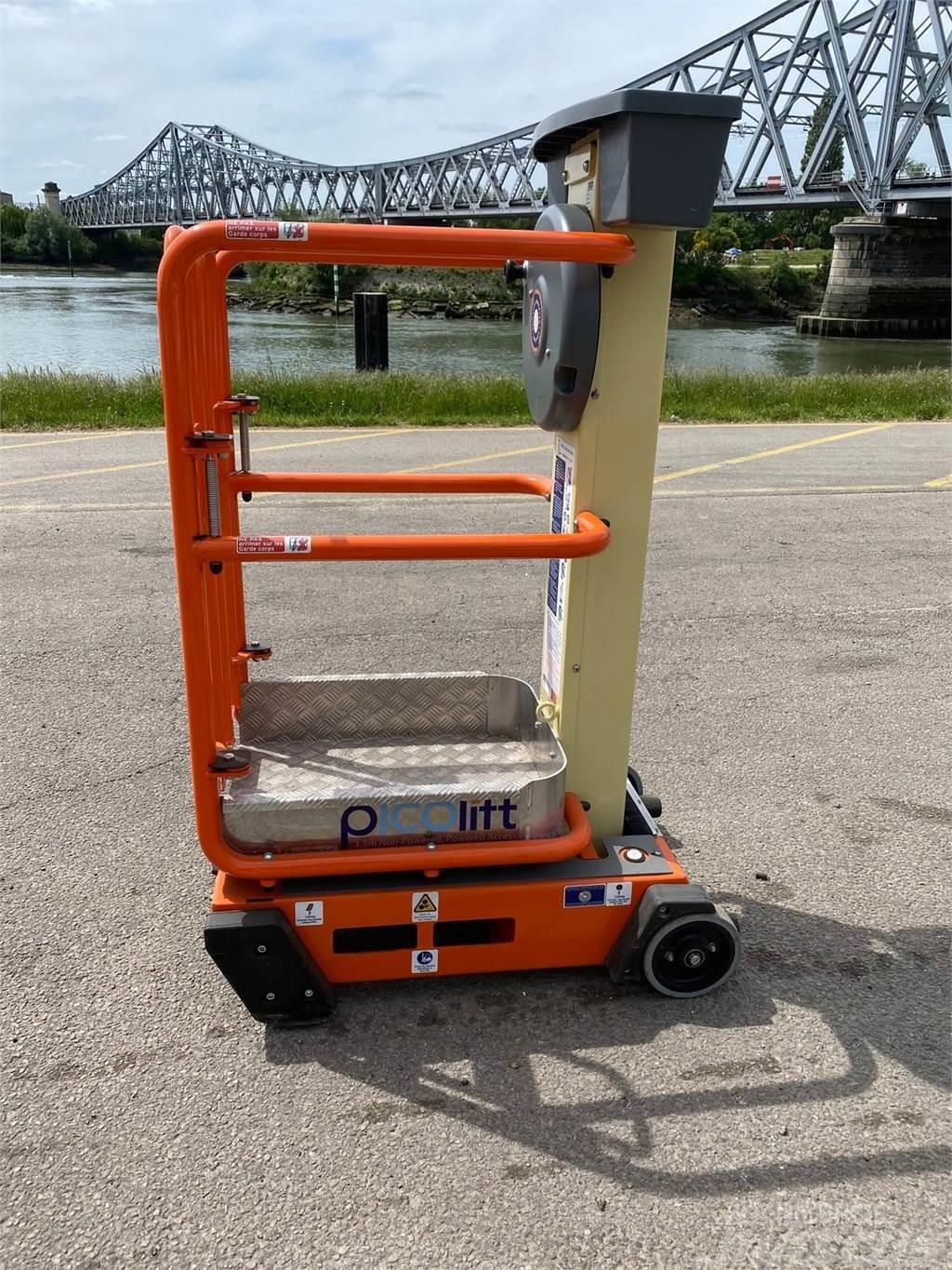 JLG PECOLIFT Other lifts and platforms