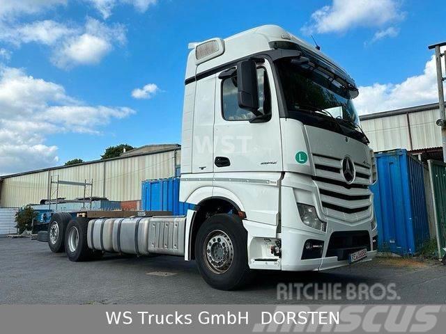 Mercedes-Benz Actros 2542 LL 1 6x2 Fahrgestell 2 Stück Chassis Cab trucks