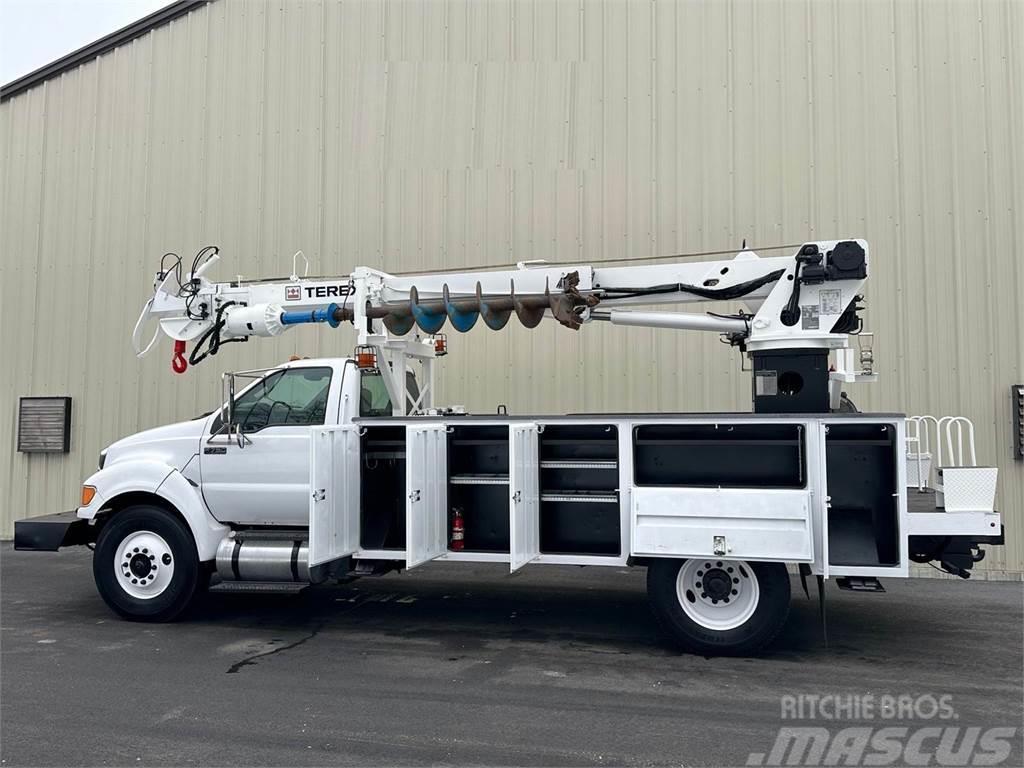 Ford F-750 Mobile drill rig trucks