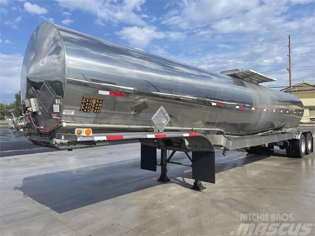 Polar 7000 Gallon Tanker trailers