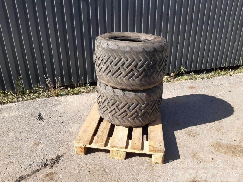 BKT Däck 31x15,5-15 Tyres, wheels and rims