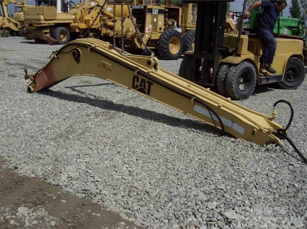 CAT 212 Chassis and suspension